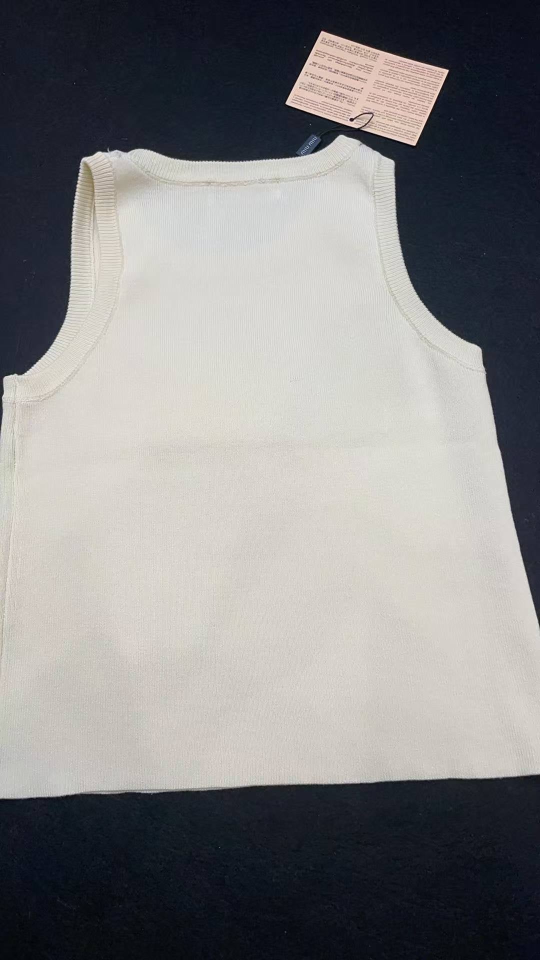 Luxury Fashion miu tops M09