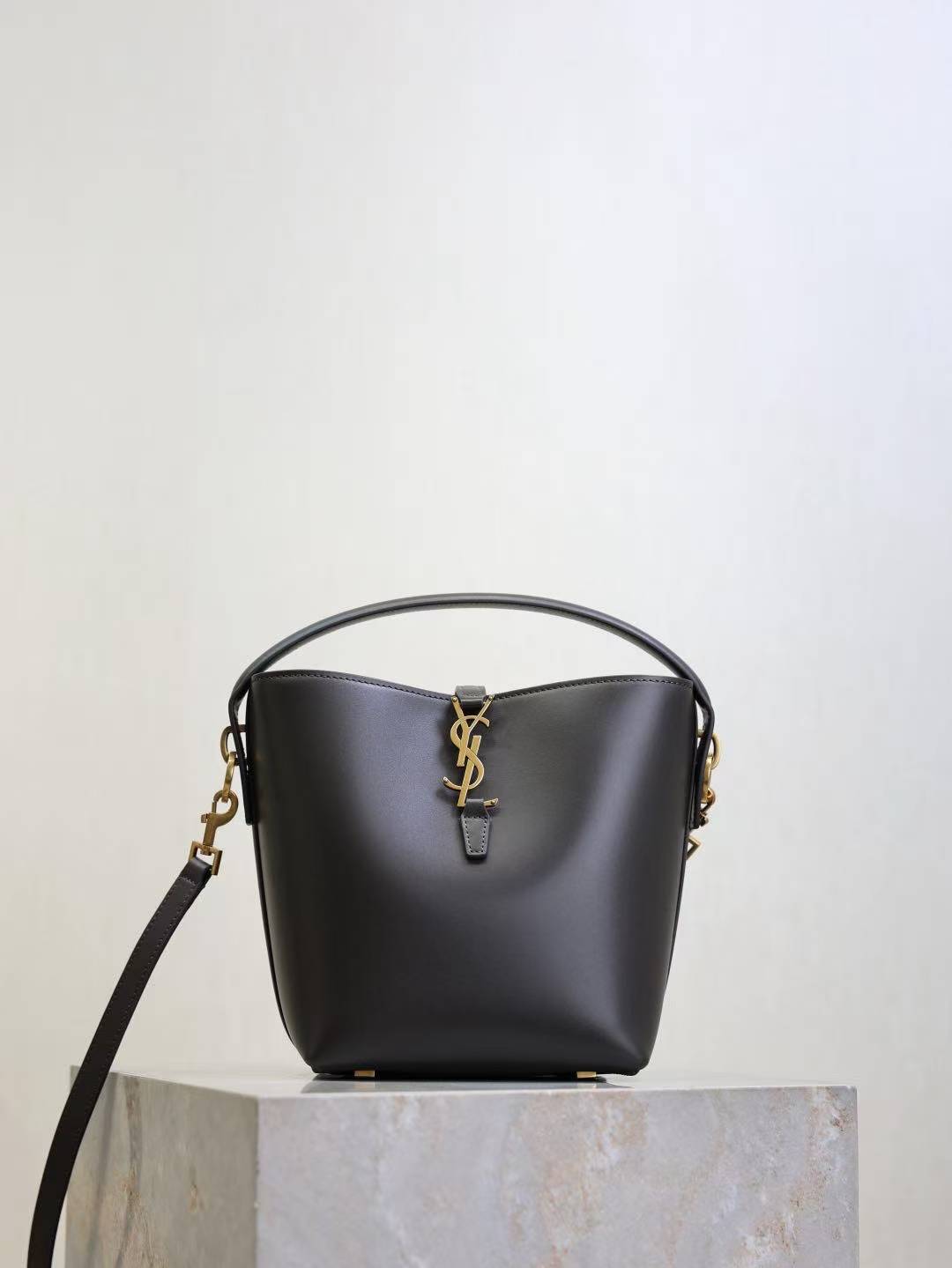 Luxury Edition Bags FEI