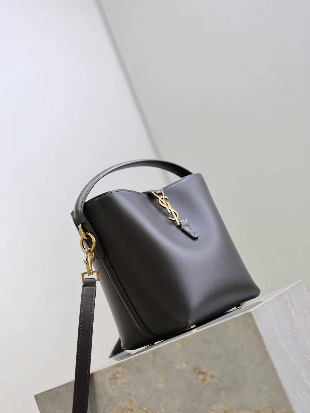 Luxury Edition Bags FEI