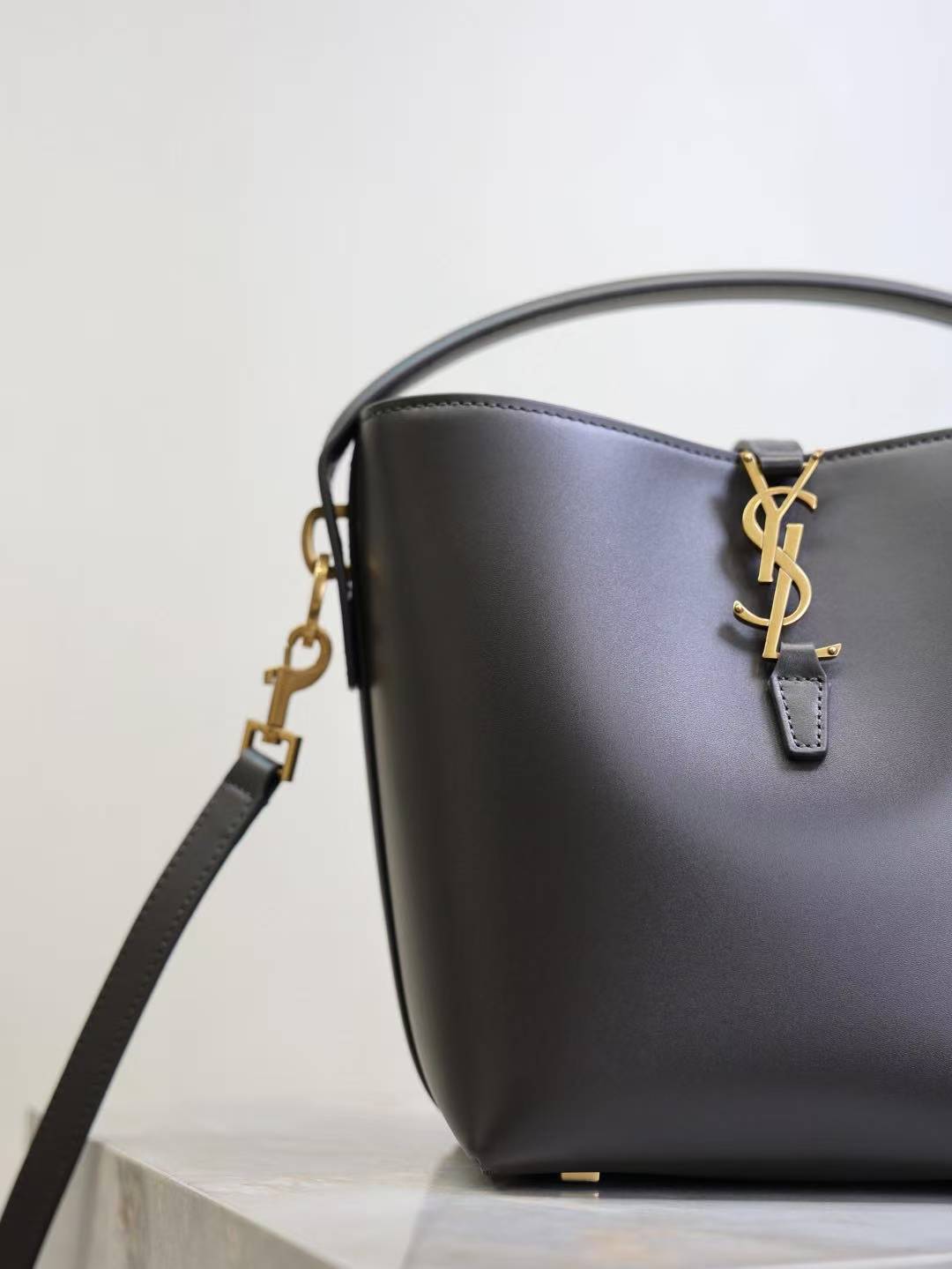 Luxury Edition Bags FEI