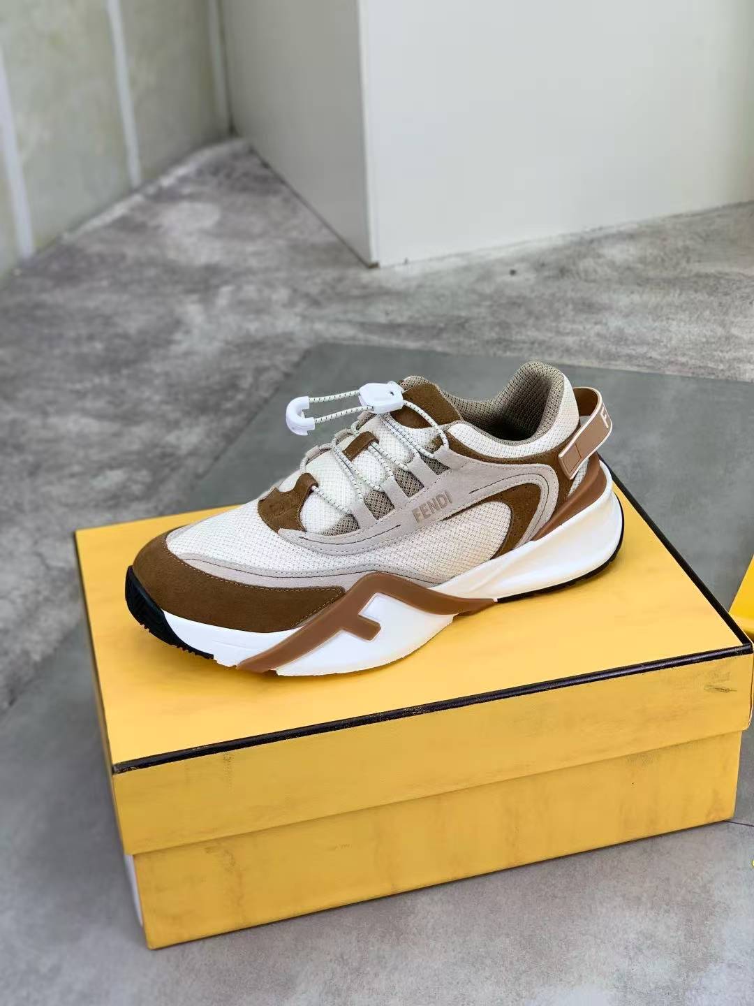 Luxury Edition Bags FEI sneaker