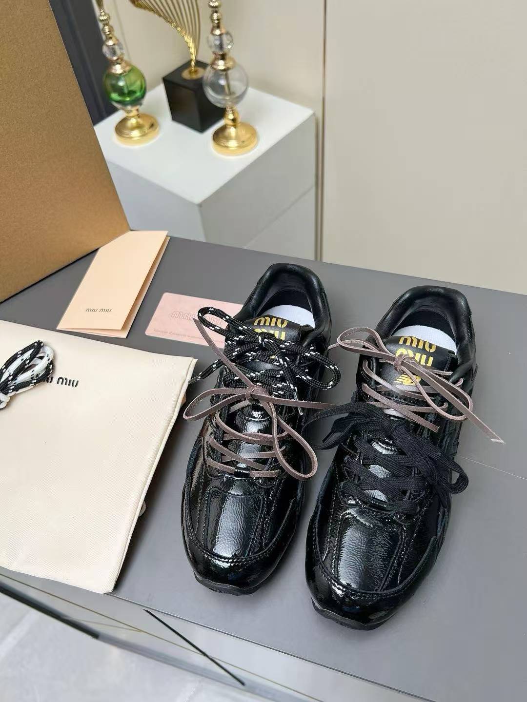 Luxury  Bags Mi and Customized high-end women's shoes