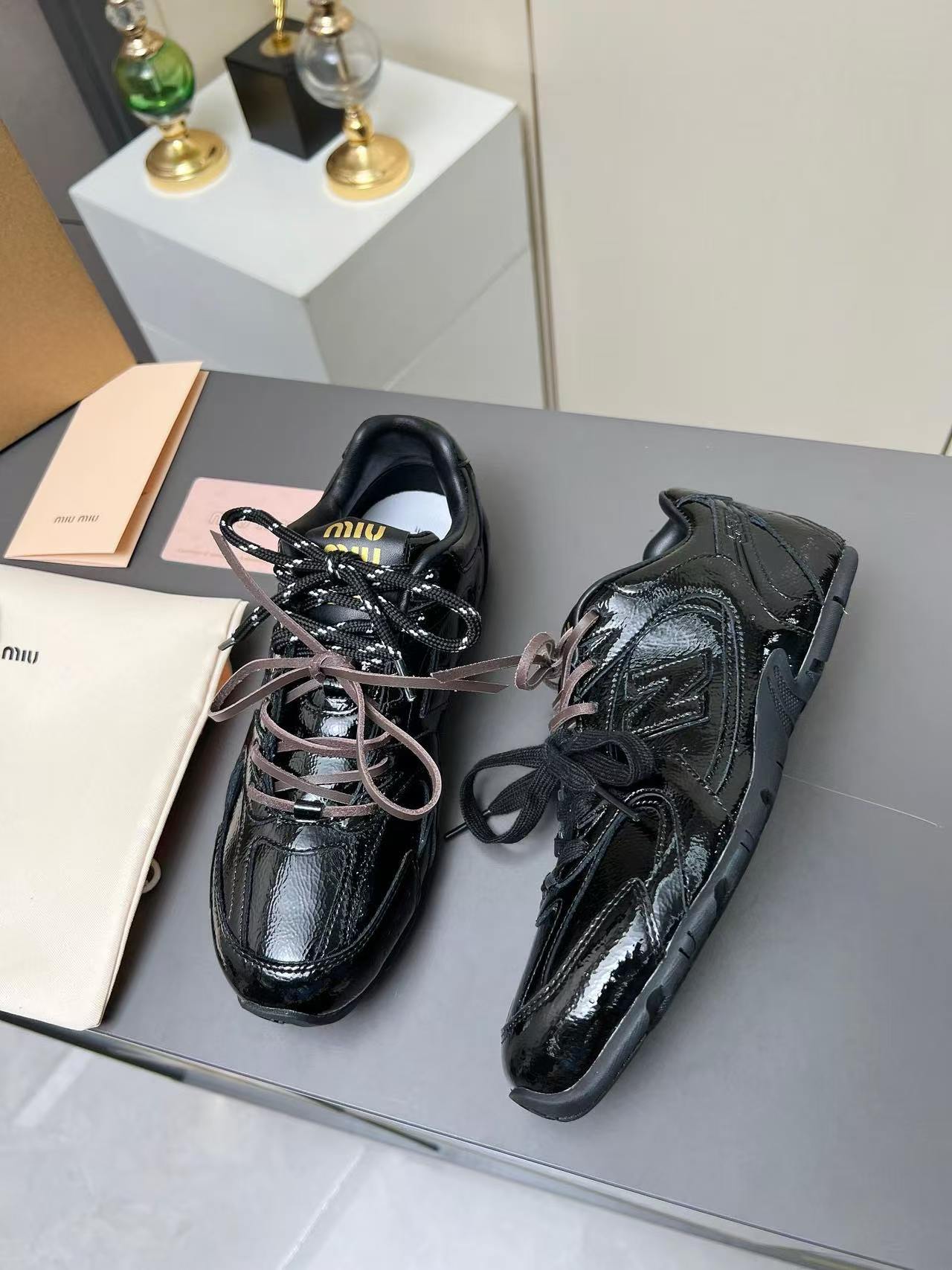 Luxury  Bags Mi and Customized high-end women's shoes