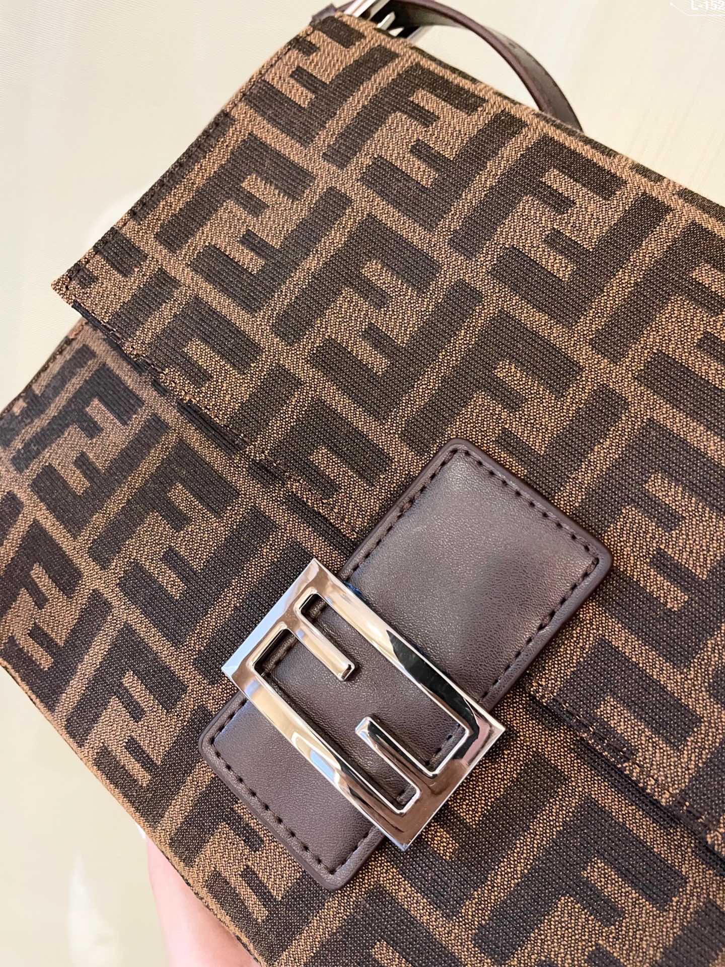 VL - Luxury Edition Bags FEI 202