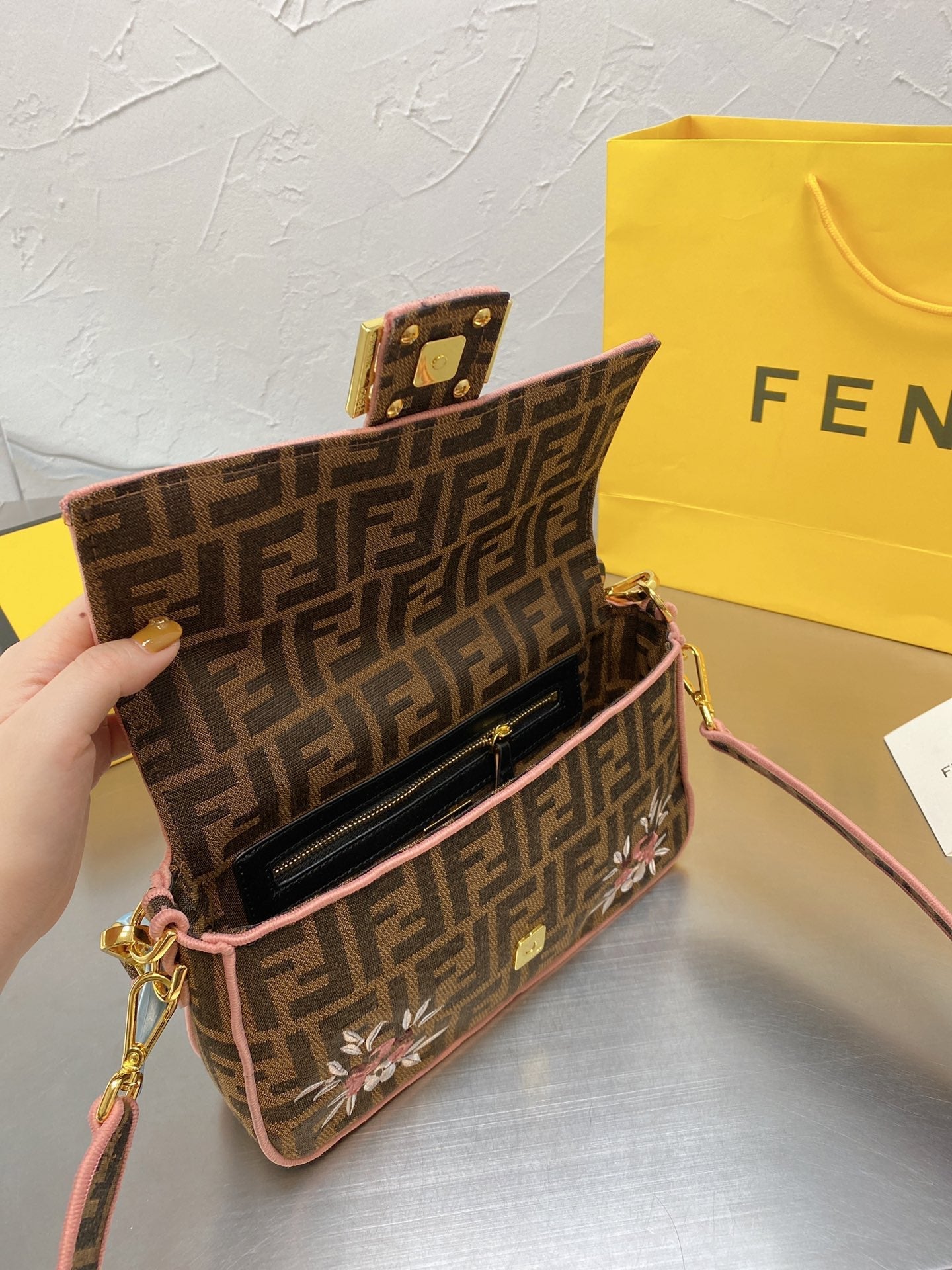VL - Luxury Edition Bags FEI 229